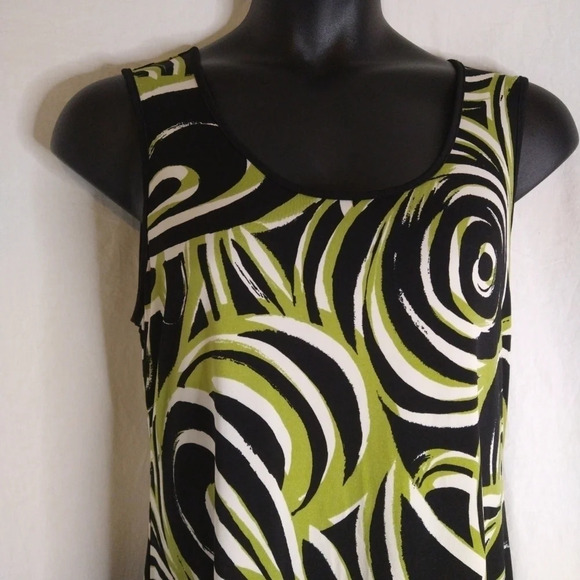 𝅺SALE! Pretty Dress EUC ❤️ - Picture 6 of 9